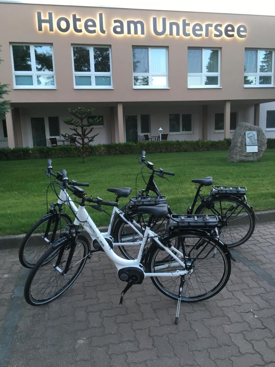 Hotel Am Untersee Bantikow Exterior foto