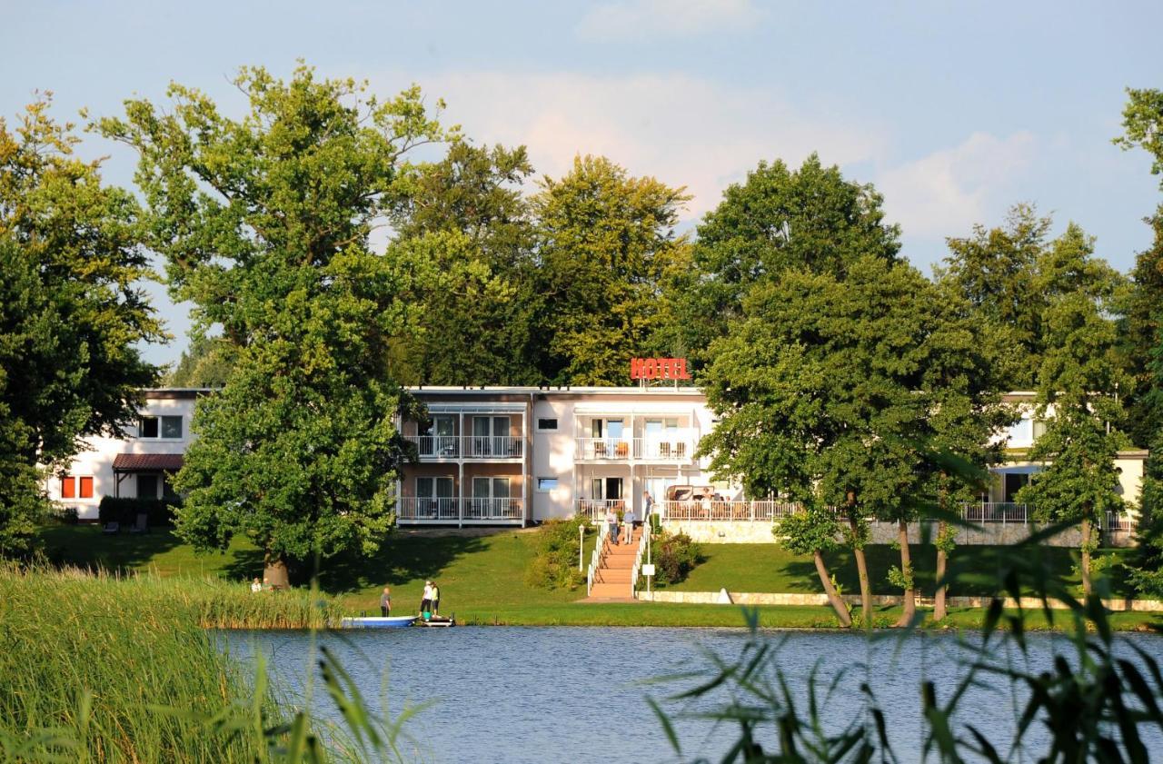Hotel Am Untersee Bantikow Exterior foto